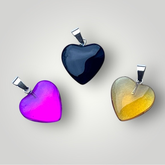 Lot/3 Vibrant Heart Pendants w/Black Necklace Set - Picture 4 of 12